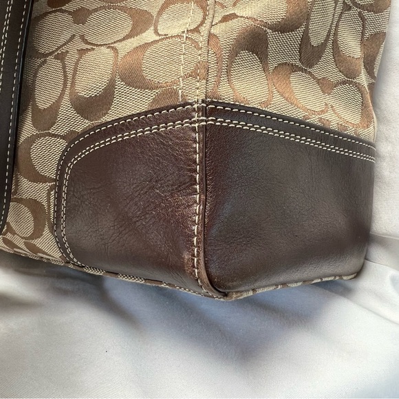 Coach monogram tote shoulder bag - Picture 8 of 15